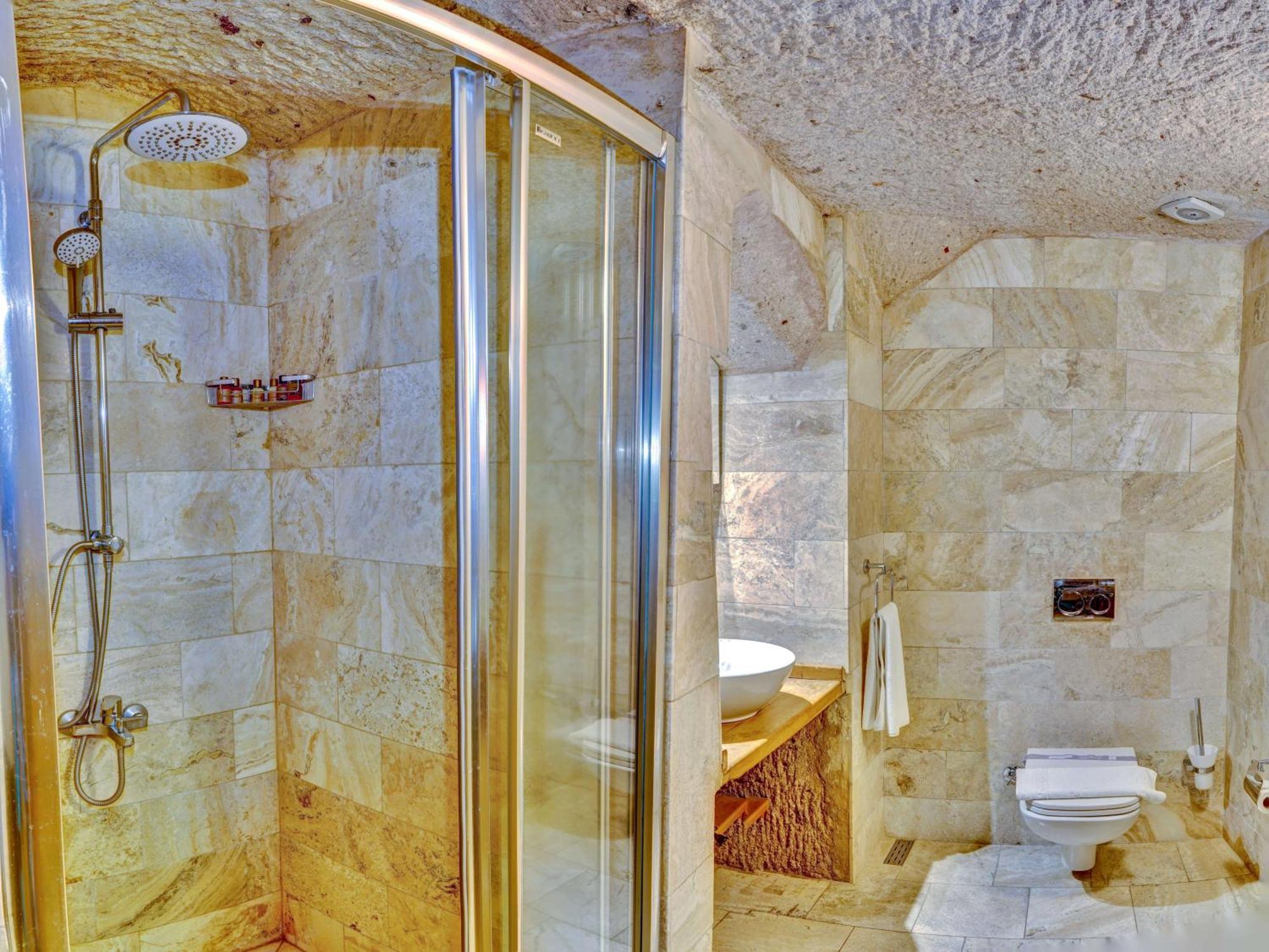 Vasil Cave Hotel Uchisar Bilik gambar