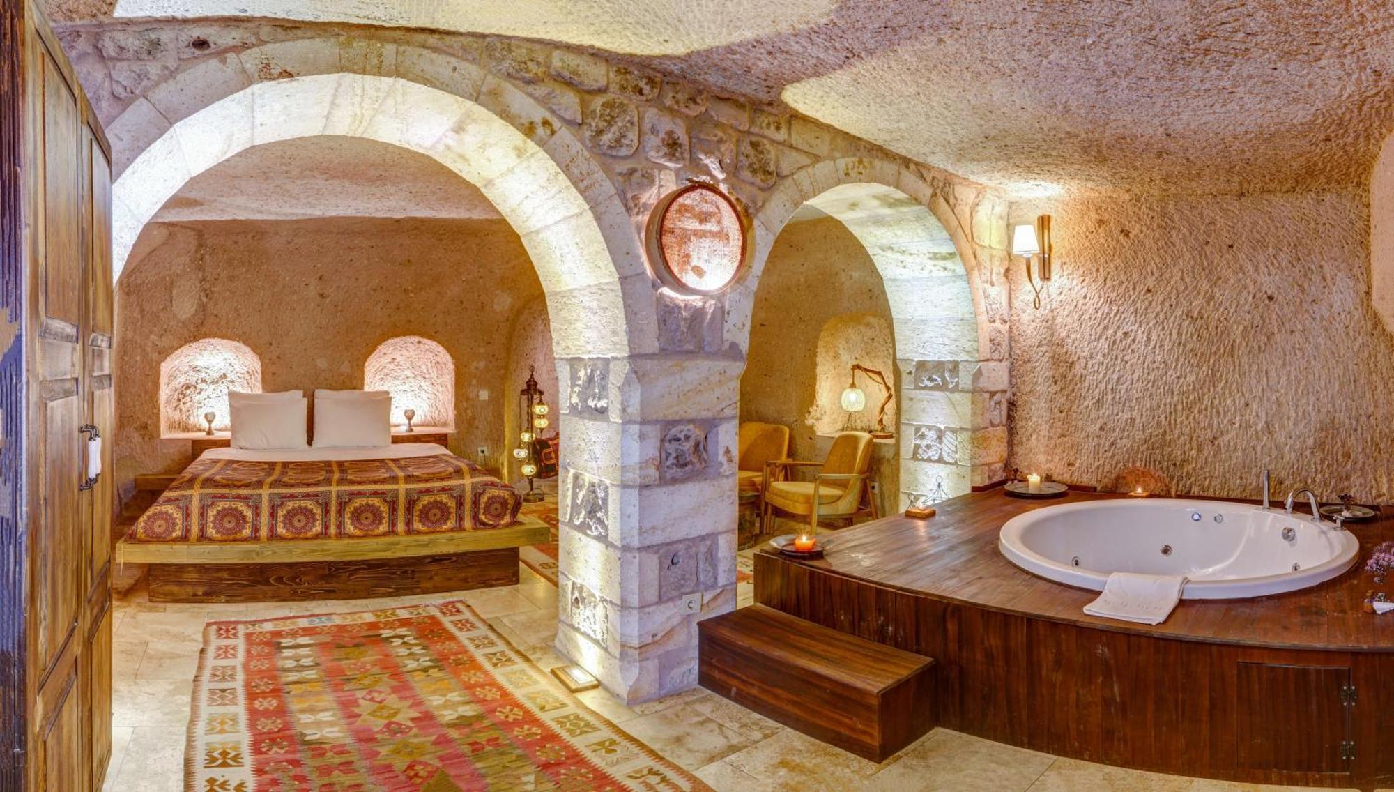 Vasil Cave Hotel Uchisar Bilik gambar