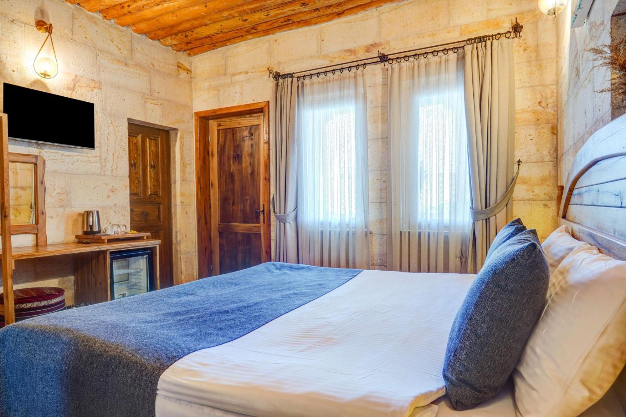 Vasil Cave Hotel Uchisar Bilik gambar